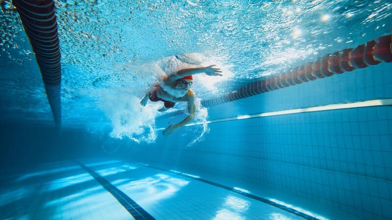 Becken im Freibad
