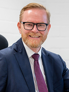 Portrait Dr. Matthias Fünffinger